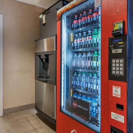 斯泰茨伯勒大学区凯富套房酒店 外观 照片