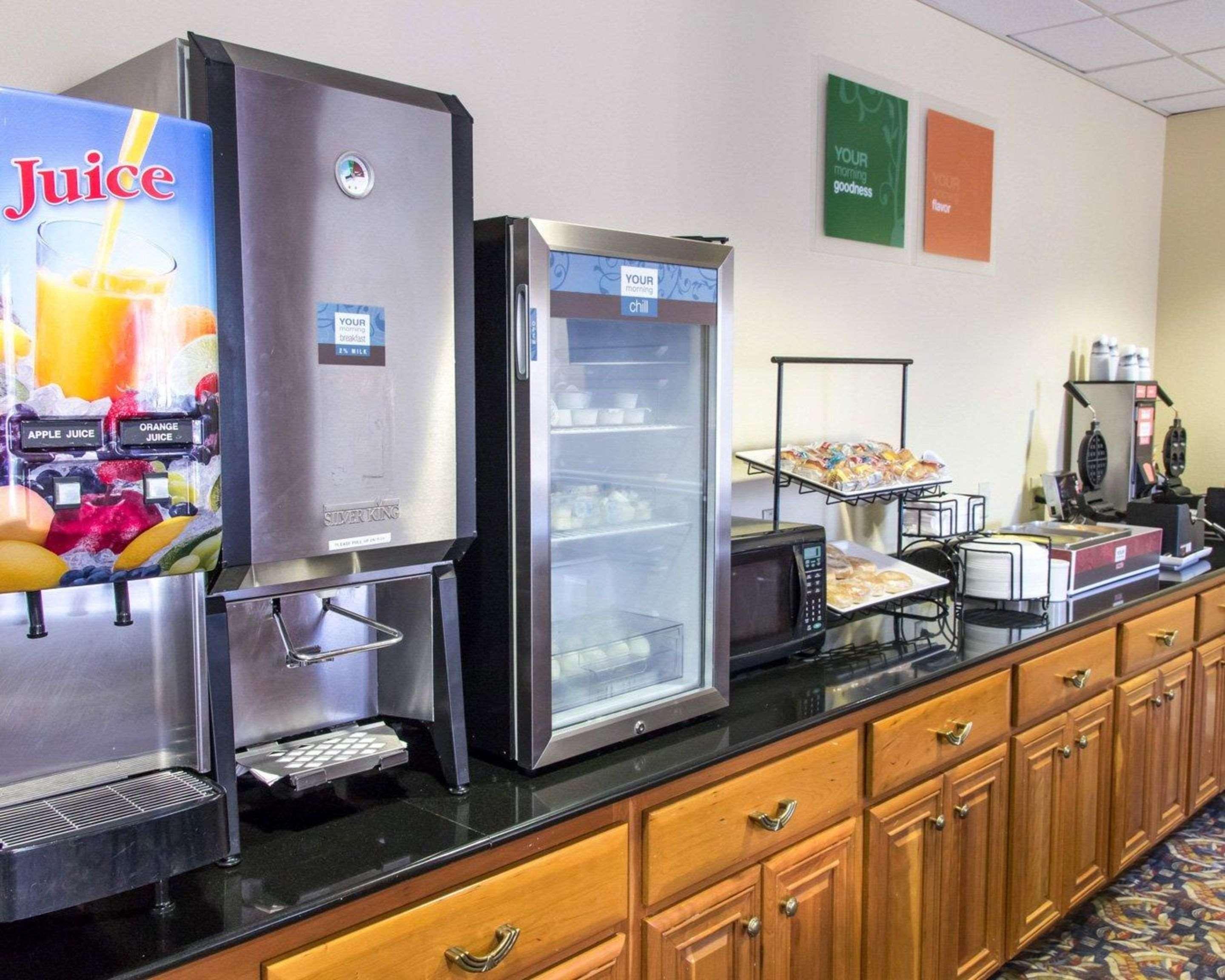 斯泰茨伯勒大学区凯富套房酒店 外观 照片