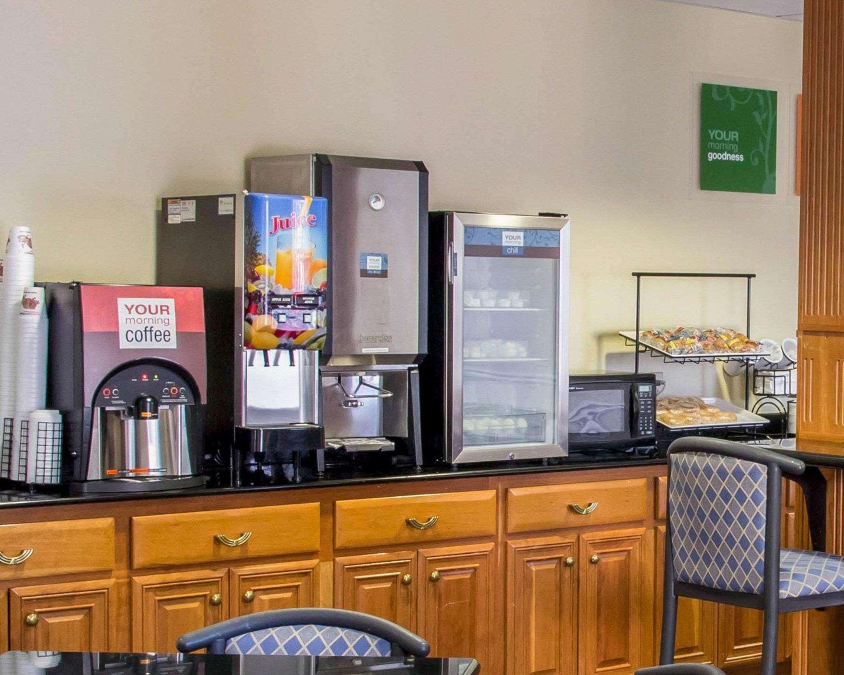 斯泰茨伯勒大学区凯富套房酒店 外观 照片